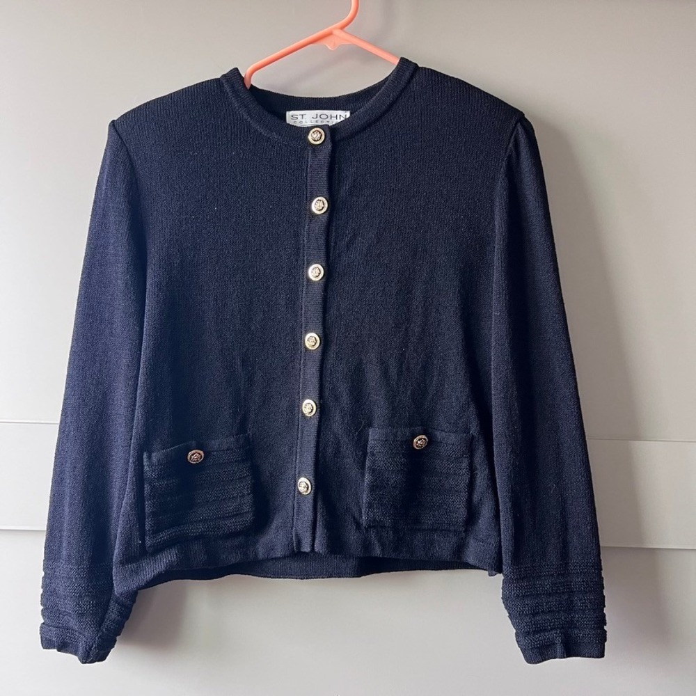 ST JOHN BY MARIE GRAY Women's Black Knit Cardigan Gold Button Pockets‎ Size 2